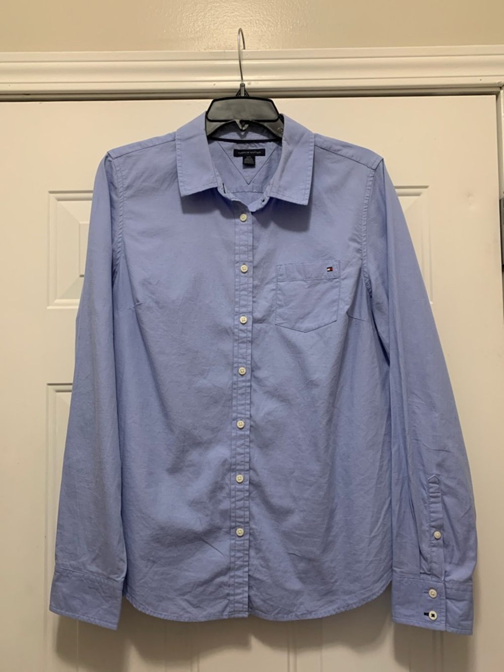3/$15 Tommy Hilfiger Women's 100% Cotton Blue Long-Sleeve Button-Down Shirt